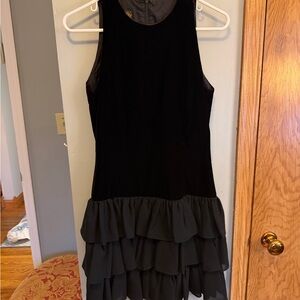 Black Sleeveless Velvet Dress with Ruffle Hem